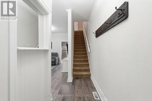 224 Balsam Avenue S, Hamilton, ON - Indoor Photo Showing Other Room