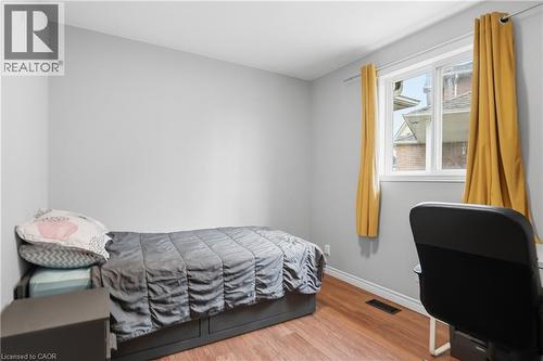 2 Amore Boulevard, Hamilton, ON - Indoor Photo Showing Bedroom