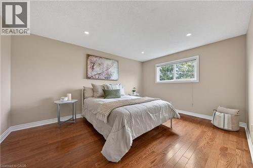 40 Old Maple Lane, Kitchener, ON - Indoor Photo Showing Bedroom