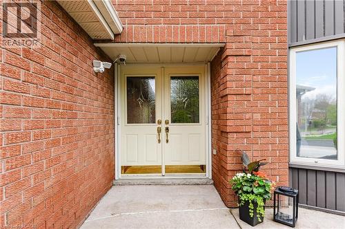 40 Old Maple Lane, Kitchener, ON - Outdoor With Exterior