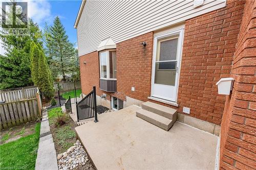 40 Old Maple Lane, Kitchener, ON - Outdoor With Exterior