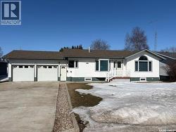 643 2nd STREET NE Preeceville, SK S0A 3B0