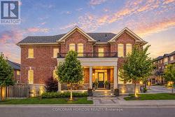 81 DUNDONALD TRAIL Newmarket, ON L3Y 0E1