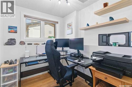 363 Candle Crescent, Saskatoon, SK - Indoor Photo Showing Office