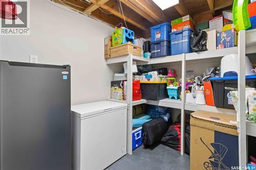363 Candle Crescent, Saskatoon, SK - Indoor Photo Showing Laundry Room