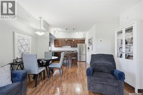 101 110 Hampton Circle, Saskatoon, SK - Indoor