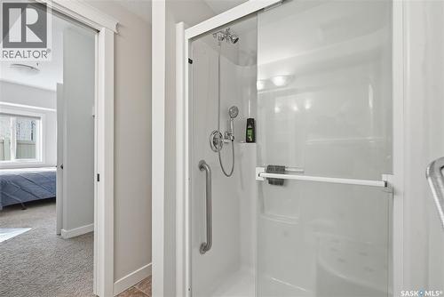 101 110 Hampton Circle, Saskatoon, SK - Indoor Photo Showing Bathroom