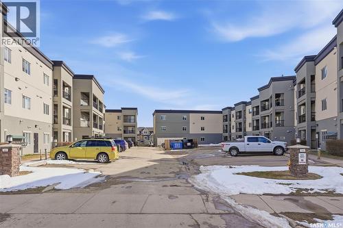 101 110 Hampton Circle, Saskatoon, SK - Outdoor