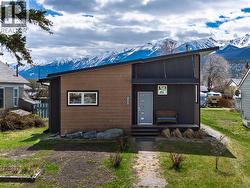 908 12th Street S Golden, BC V0A 1H0