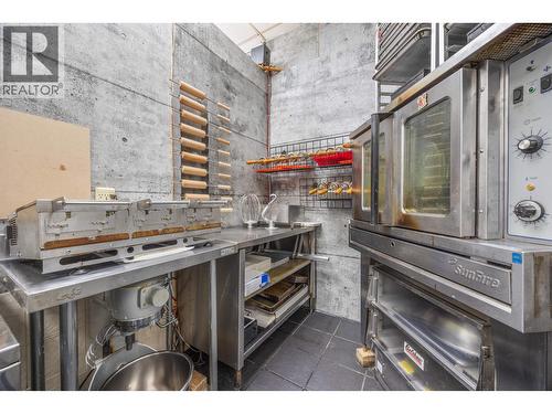 1111 Davie Street, Vancouver, BC 