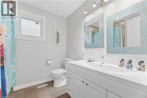 3332 Testimony Square, Mississauga, ON - Indoor Photo Showing Bathroom