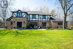 110 MCLAREN ROAD Milton (Campbellville), ON L0P 1B0