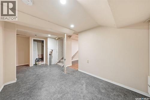 1336 H Avenue N, Saskatoon, SK - Indoor