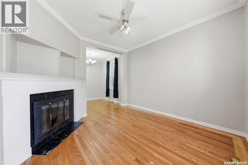 1336 H Avenue N, Saskatoon, SK - Indoor With Fireplace