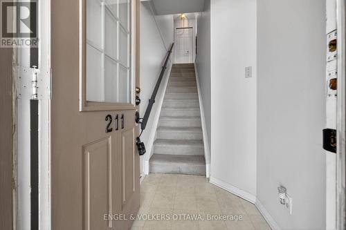 211 Briston Private, Ottawa, ON - Indoor Photo Showing Other Room