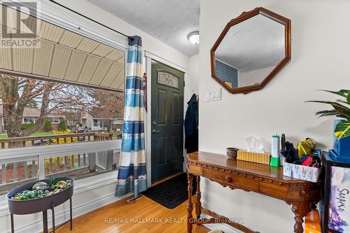 Front Entrance - 1318 Avenue Q, Ottawa, ON - Indoor Photo Showing Other Room