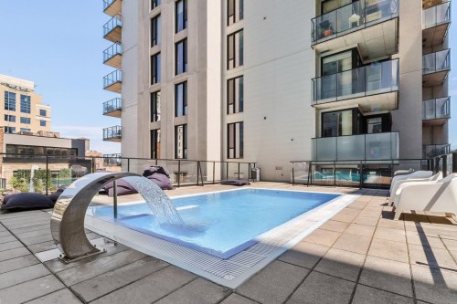 Piscine - 309-635 Rue St-Maurice, Montréal (Ville-Marie), QC - Outdoor With In Ground Pool