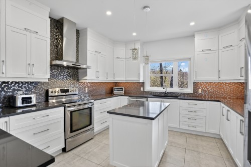 Cuisine - 54 Rue Du Sahara, Gore, QC - Indoor Photo Showing Kitchen With Upgraded Kitchen