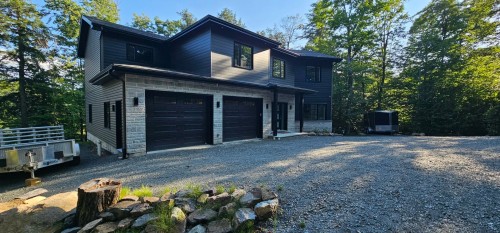 Façade - 54 Rue Du Sahara, Gore, QC 