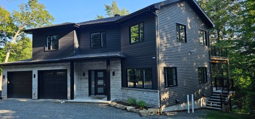 Façade - 54 Rue Du Sahara, Gore, QC 