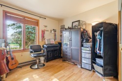 Bedroom - 