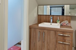Master Bathroom - 