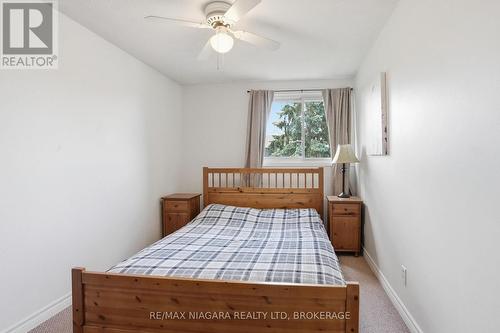 64 - 151 Linwell Road, St. Catharines (Lakeport), ON - Indoor Photo Showing Bedroom