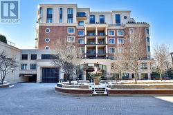 225 - 1900 BAYVIEW AVENUE Toronto, ON M4G 0A6