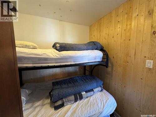 459 8Th Street E, Regina Beach, SK - Indoor Photo Showing Bedroom
