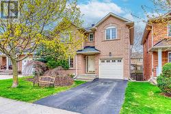 2114 SPRINGDALE ROAD  Oakville, ON L6M 4C6