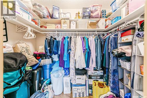 329 2530 25Th Avenue, Regina, SK - Indoor With Storage