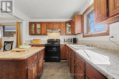 1864 Lenester Avenue, Ottawa, ON - Indoor Photo Showing Kitchen