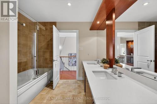 1934 Lenester Avenue, Ottawa, ON - Indoor Photo Showing Bathroom