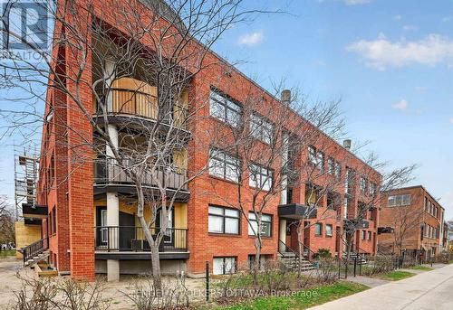 272 KING EDWARD AVENUE  Ottawa, ON K1N 7M1