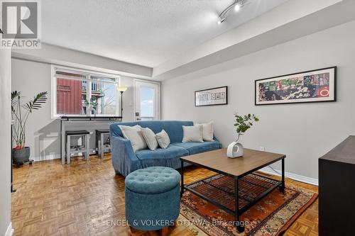 272 King Edward Avenue, Ottawa, ON - Indoor Photo Showing Living Room