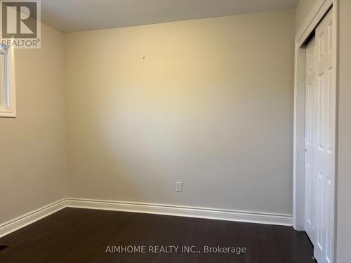 2415 Edith Avenue, Burlington, ON - Indoor Photo Showing Other Room