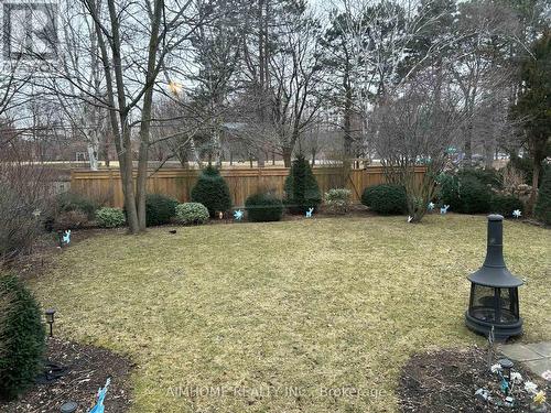2415 Edith Avenue, Burlington, ON - Outdoor With Backyard
