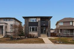 45 Willow Creek Road  Winnipeg, MB R3Y 0S3