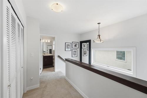 45 Willow Creek Road, Winnipeg, MB - Indoor Photo Showing Other Room