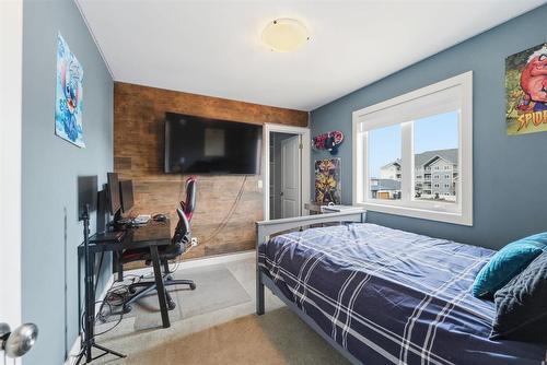 45 Willow Creek Road, Winnipeg, MB - Indoor Photo Showing Bedroom