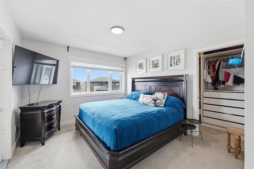45 Willow Creek Road, Winnipeg, MB - Indoor Photo Showing Bedroom