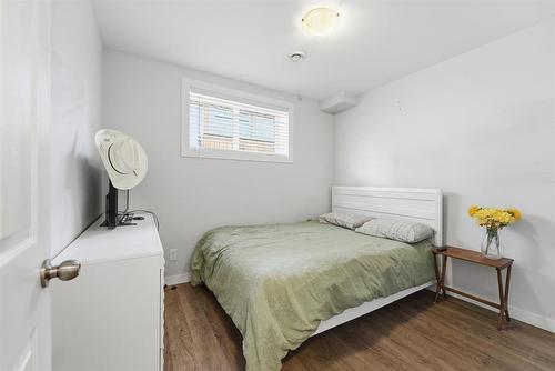 45 Willow Creek Road, Winnipeg, MB - Indoor Photo Showing Bedroom
