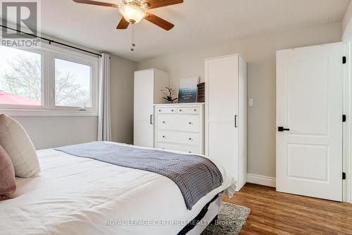 27 Lambert Street, Hamilton, ON - Indoor Photo Showing Bedroom