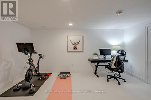 2101 Grosvenor Street, Oakville (Wc Wedgewood Creek), ON - Indoor Photo Showing Gym Room