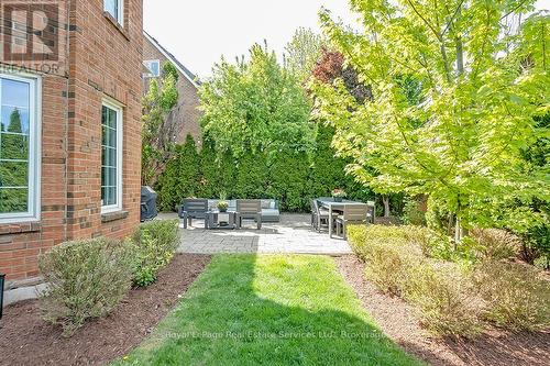 2101 Grosvenor Street, Oakville (Wc Wedgewood Creek), ON - Outdoor