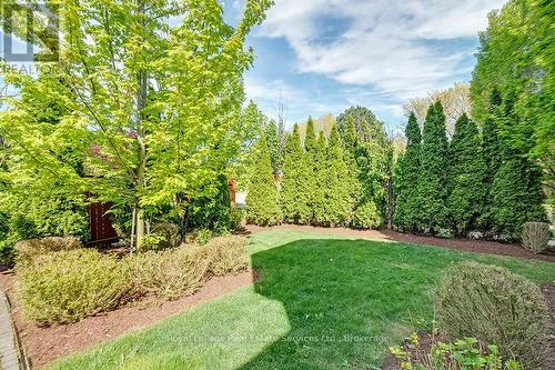 2101 Grosvenor Street, Oakville (Wc Wedgewood Creek), ON - Outdoor