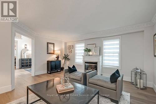 2101 Grosvenor Street, Oakville (Wc Wedgewood Creek), ON - Indoor Photo Showing Living Room With Fireplace