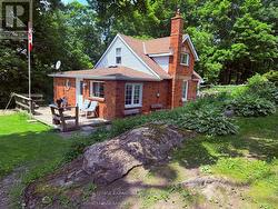 5 GOVERNMENT DOCK ROAD Kawartha Lakes (Laxton/Digby/Longford), ON K0M 1K0