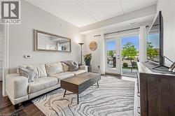 35 KINGSBURY Square Unit# 121 Guelph, ON N1L 0J4