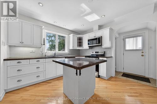 318 Duncairn Avenue, Ottawa, ON - Indoor Photo Showing Kitchen